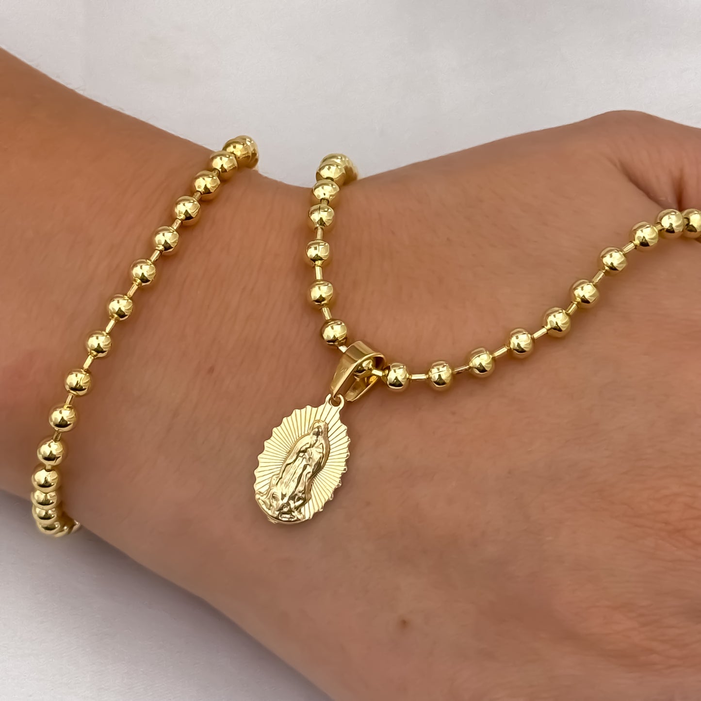 Conjunto de Cadena Tejido Militar de Dama de 45cm + Virgen de Guadalupe + Pulseras de Dama de 18cm en Oro Laminado 18k con Garantía de por vida