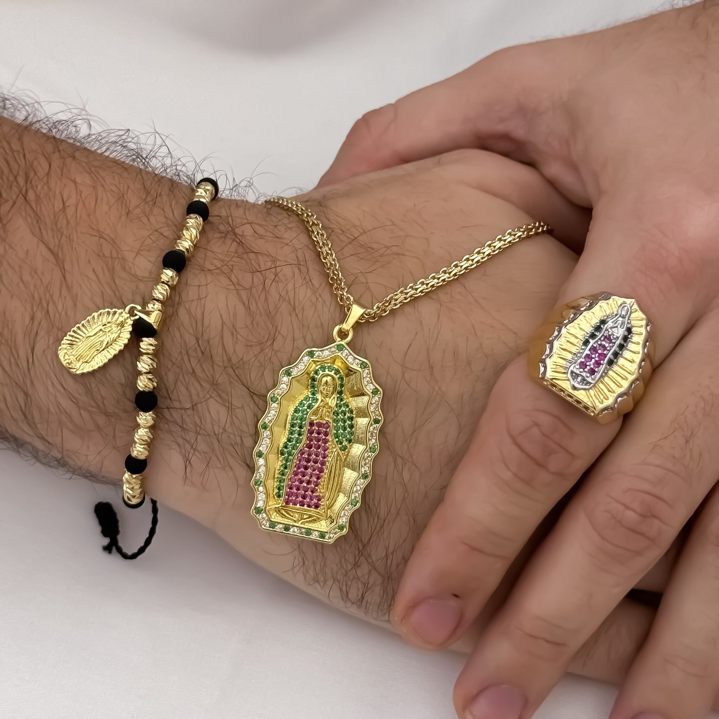 Cadena Tejido Chino de hombre de 60cm + Virgen de Guadalupe con circones de Colores + Anillo Tejido virgen de Guadalupe + Pulsera Tejida Virgen de Guadalupe en Oro Laminado 18k con Garantía de por vida