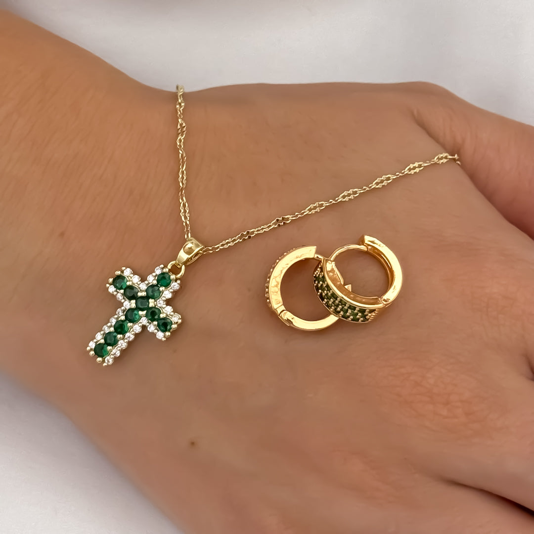 Cadena Tejido Crispeta de Dama de 45cm con Cruz Micro Circones Verde Esmeralda + Candongas Micro circones Verde en Oro Laminado 18k con Gaarantia de por vida
