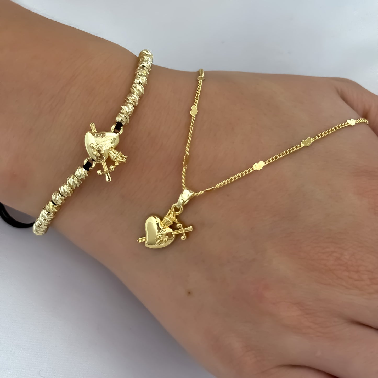 Cadena Tejido Cubana corazones de Dama de 45cm + Dije de Corazon de Jesus Protección + Pulsera Corazon de Jesús en Balin Diamantado 4mm en Oro Laminado 18k con Garantia de por vida