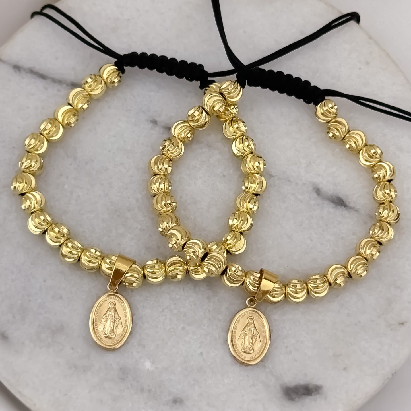 Promocion de 2 Pulseras para Parejas Virgen Milagrosa Protección en Balin Nuevo italiano Nuevo Labrado en Oro Laminado 18k con Garantía de por vida