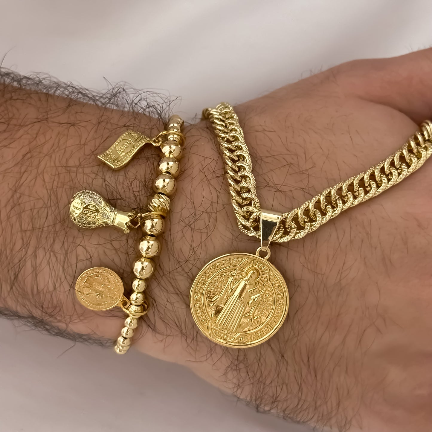 Cadena Tejido Cubana Gruesa de 60cm de 5mm de Grosor + San Benito Proteccion + Pulsera Full Balines de Abundacia y Proteccion de Billete Dolar + Bolsa de Dinero + San Benito en Oro Laminado 18k con Garantia de por vida