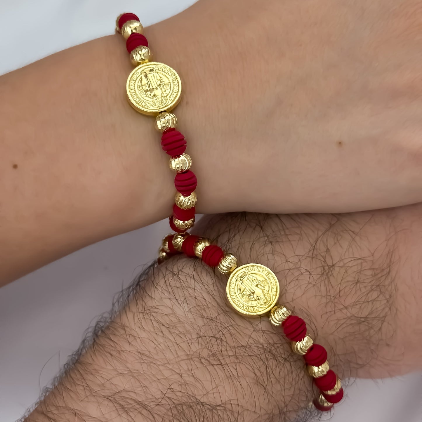 Promoción de 2 Hilos Rojos de San Benito Protección en Balin Italiano de 6mm & Neopreno en Oro laminado 18k con Garantia de por vida