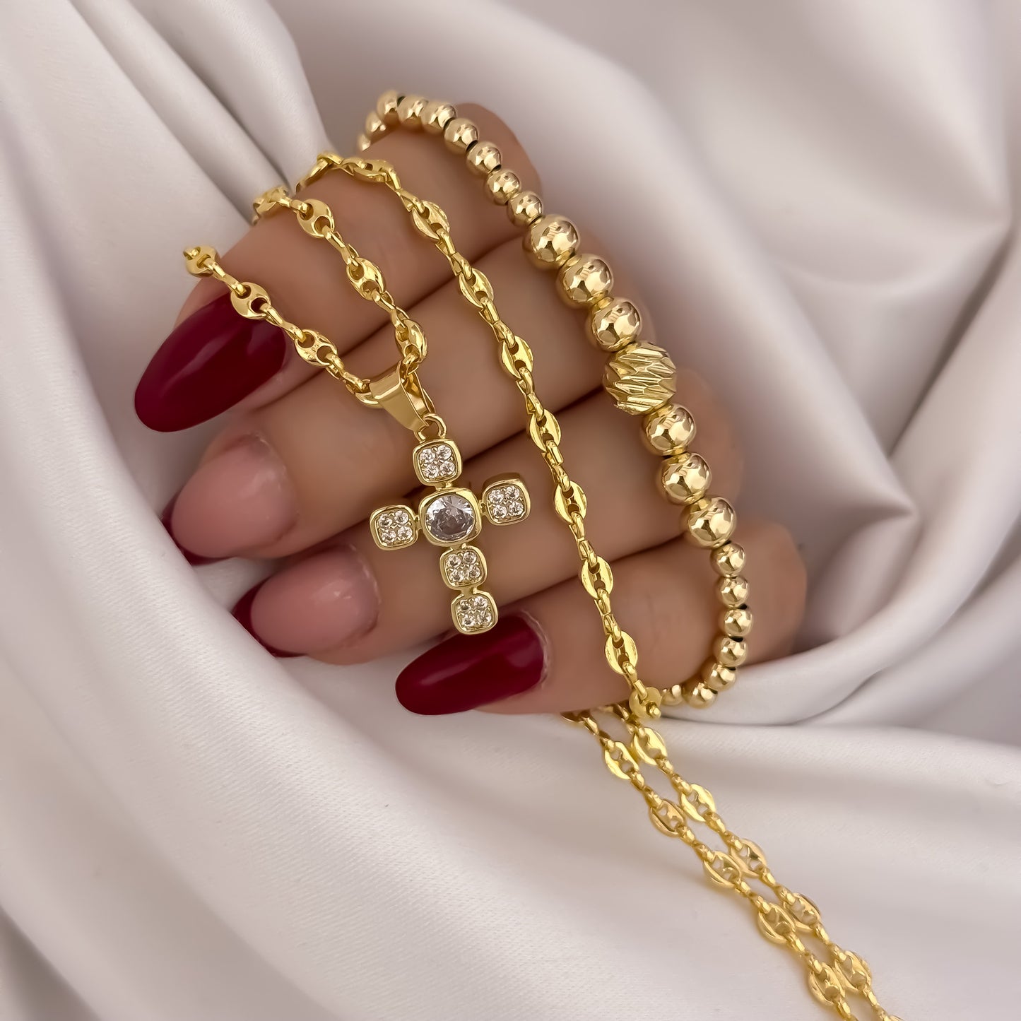 Cadena Tejido Gucci de Dama de 45cm de 3mm + Cruz Con Micro Circones Cristales Cuadrados + Pulseras Gucci de Dama + Pulseras Full Balines en Oro Laminado 18k con Garantia de por vida