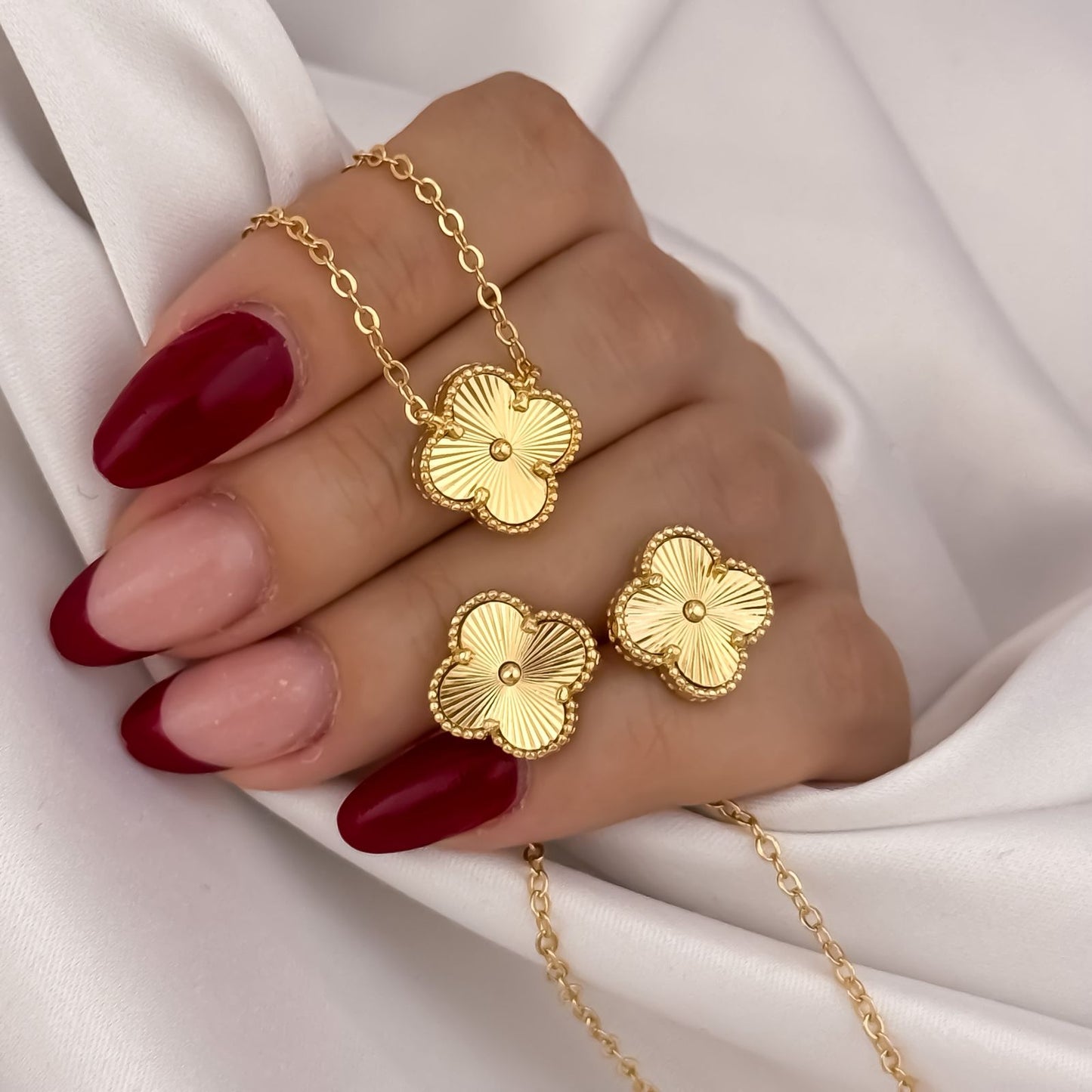 Juego van cleef Choker de Cadena van cleef Amarillo + Topos Van Cleef en Oro Laminado 18k con Garantia de por vida