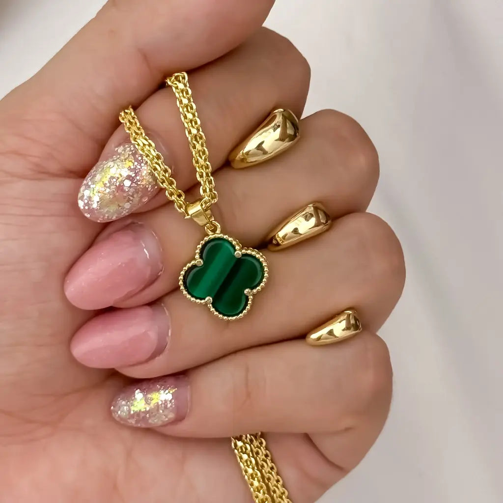 Cadena Tejido Chino de Dama de 45cm + Dije Trebol Verde de Suerte + Trio de candongas x 3 pequeñas Mediano y Grande en Oro Laminado 18k con Garantia de por vida