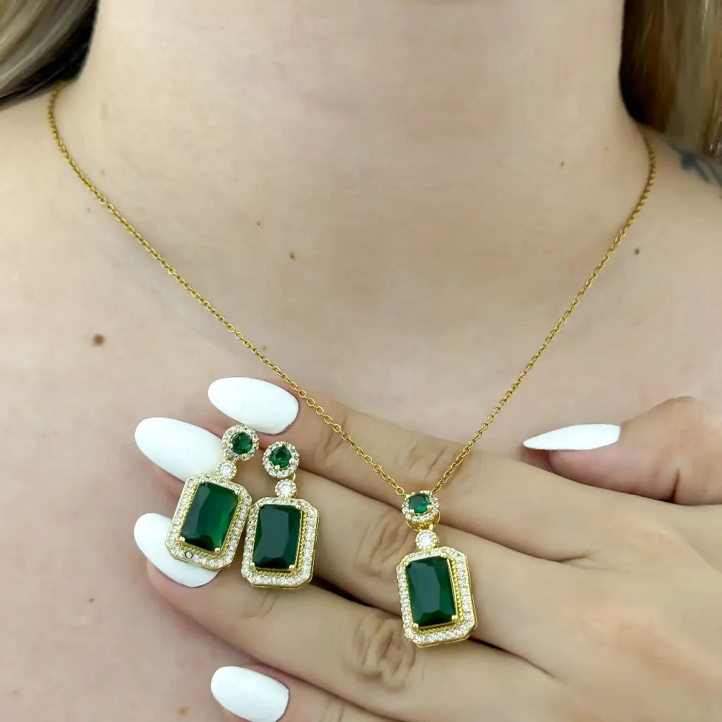 Juego Verde Esmeralda Cadena + Dije Verde + Topo Verde en Oro Laminado 18k con Garantia