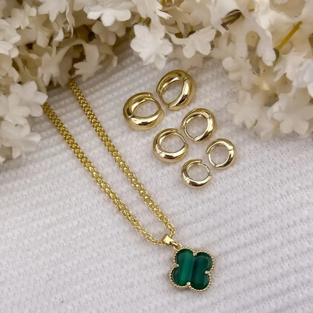 Cadena Tejido Chino de Dama de 45cm + Dije Trebol Verde de Suerte + Trio de candongas x 3 pequeñas Mediano y Grande en Oro Laminado 18k con Garantia de por vida