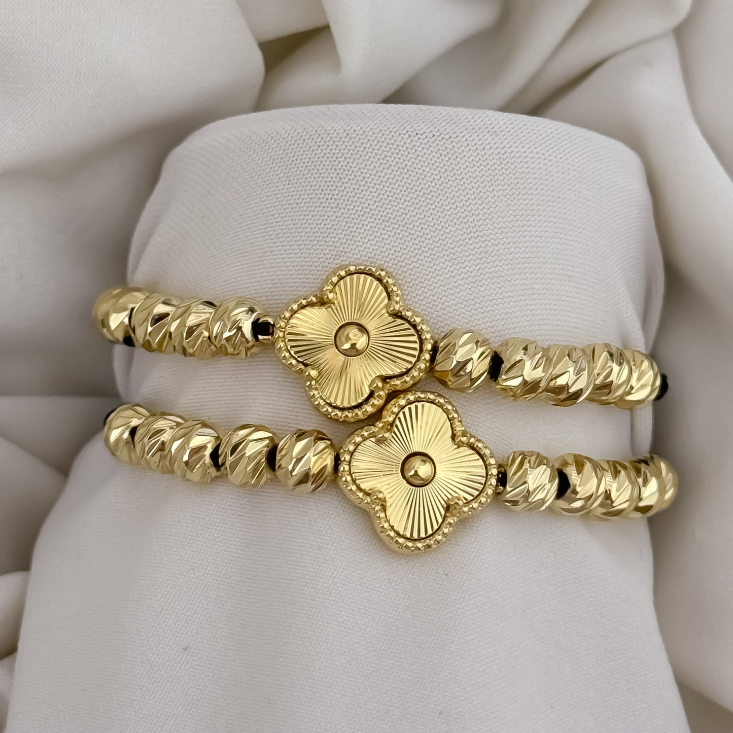 2 Pulseras para Parejas Balin Italiano de 6mm de Grosor con Dije de Van Cleef en Oro Laminado 18k con Garantía de por vida