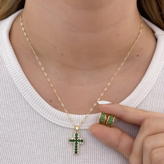 Cadena Tejido Crispeta de Dama de 45cm  con Cruz Micro Circones Verde Esmeralda + Candongas Micro circones Verde en Oro Laminado 18k con Gaarantia de por vida
