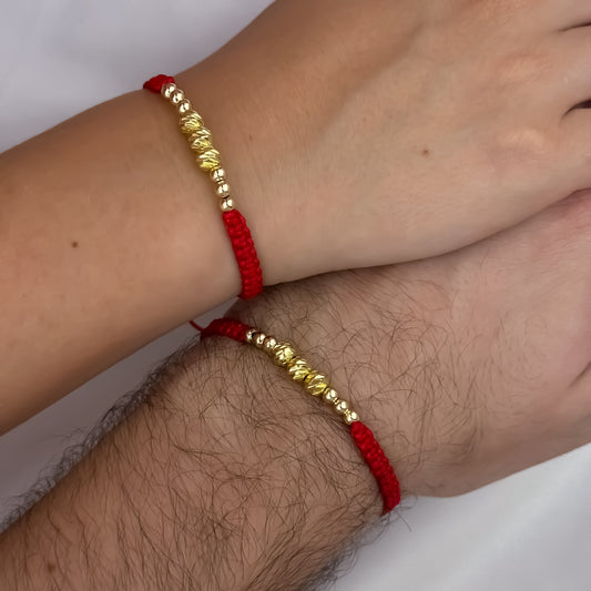 2 Pulseras Rojas  con Balines de 4mm Liso + Balin Diamantado en Oro Laminado 18K: Símbolos de Amor y Unión el Hilo Rojo simbolo de  Union