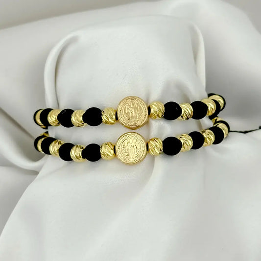 Promocion de 2 Pulseras para Parejas  San Benito proteccion en Baño de Oro de 18k